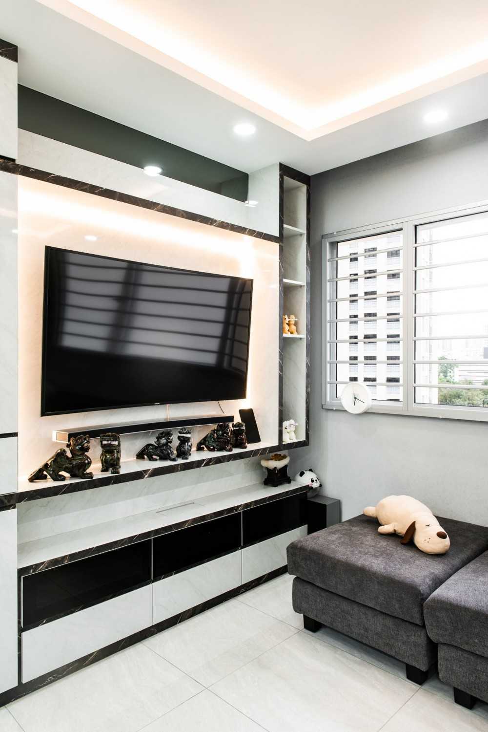Contemporary Living Room with Bookshelf and Homogeneous Tiles
