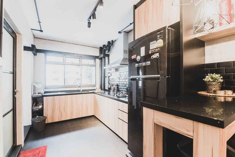 Industrial Kitchen with Countertop and Homogeneous Tiles
