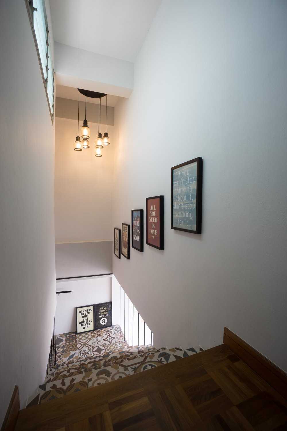 Industrial Entryway with Shoe Rack and Small Storage