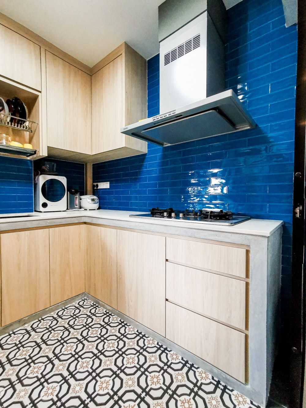 Eclectic Kitchen with Kitchen Backsplash and Cookware