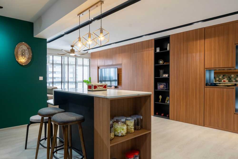 Modern Kitchen with Vinyl Flooring and Wood Flooring
