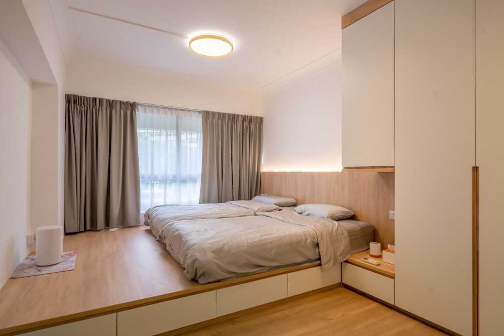 Scandinavian Bedroom with Platform Bed and Vinyl Flooring