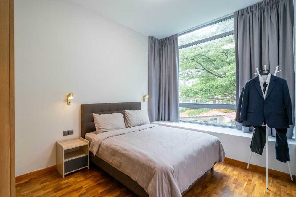 Contemporary Bedroom with Wardrobe and Sliding Wardrobe