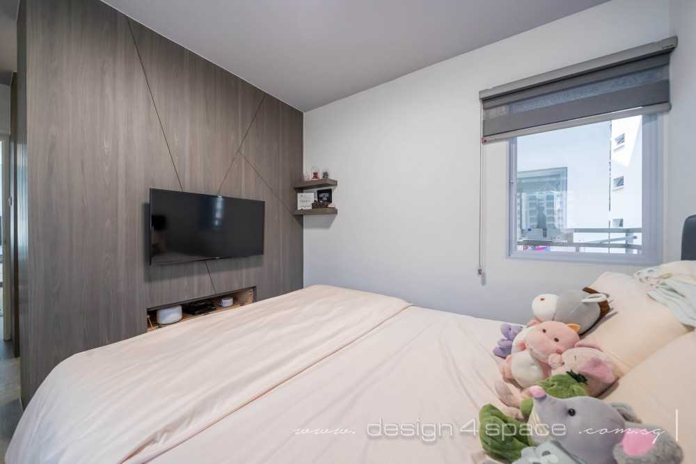 Scandinavian Bedroom with Vinyl Flooring and Ceiling Light