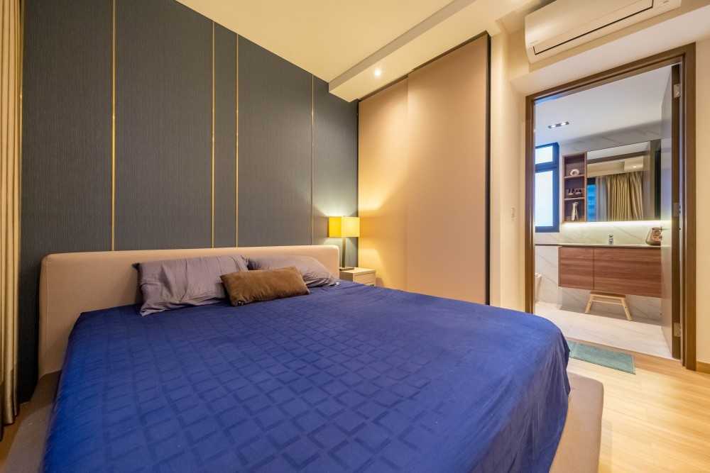 Modern Bedroom with Wardrobe and Sliding Wardrobe