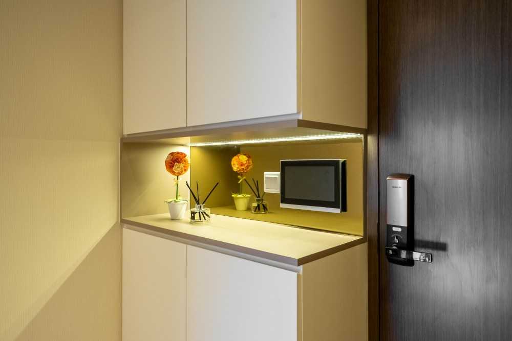Modern Entryway with Mirror and Small Storage