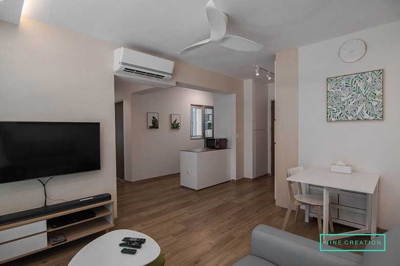 Modern Living Room with Countertop and TV Console