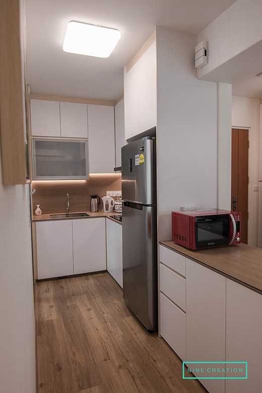 Modern Kitchen with Countertop and Vinyl Flooring
