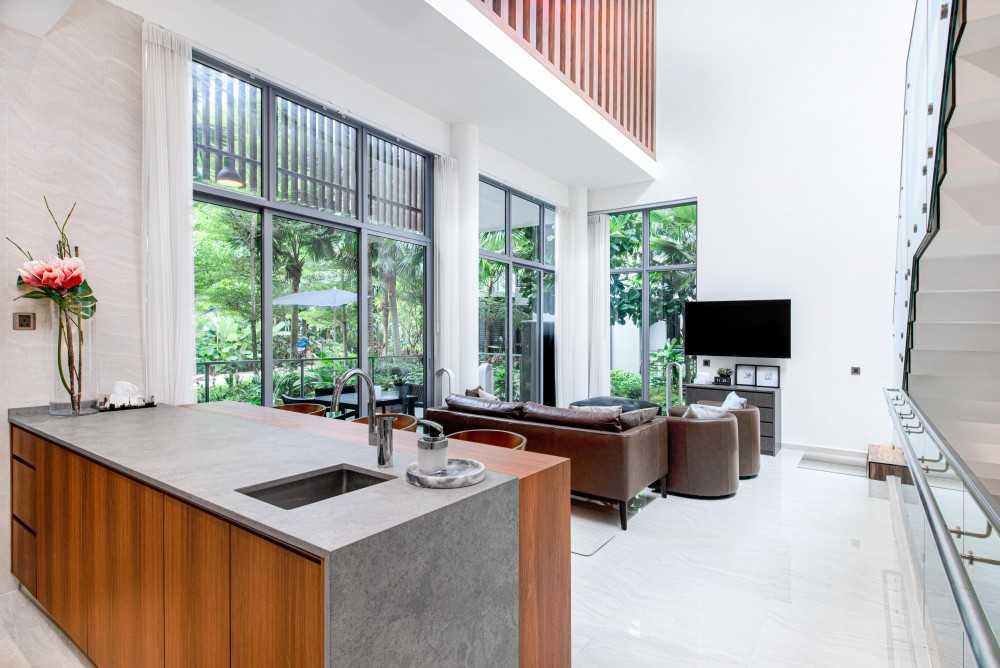 Modern Living Room with Homogeneous Tiles and Sofa