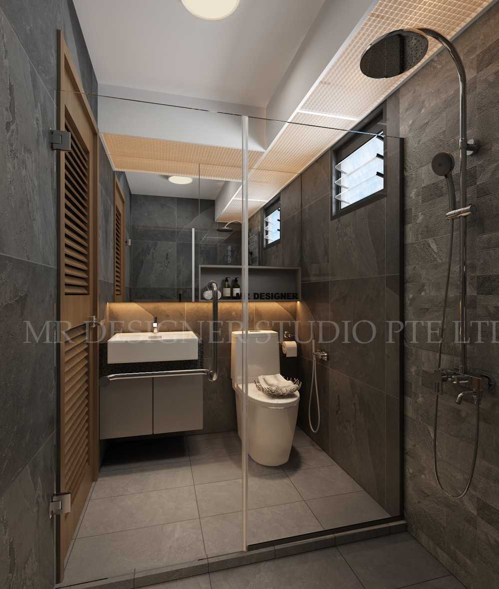 Modern Bathroom with Homogeneous Tiles and Mosaic