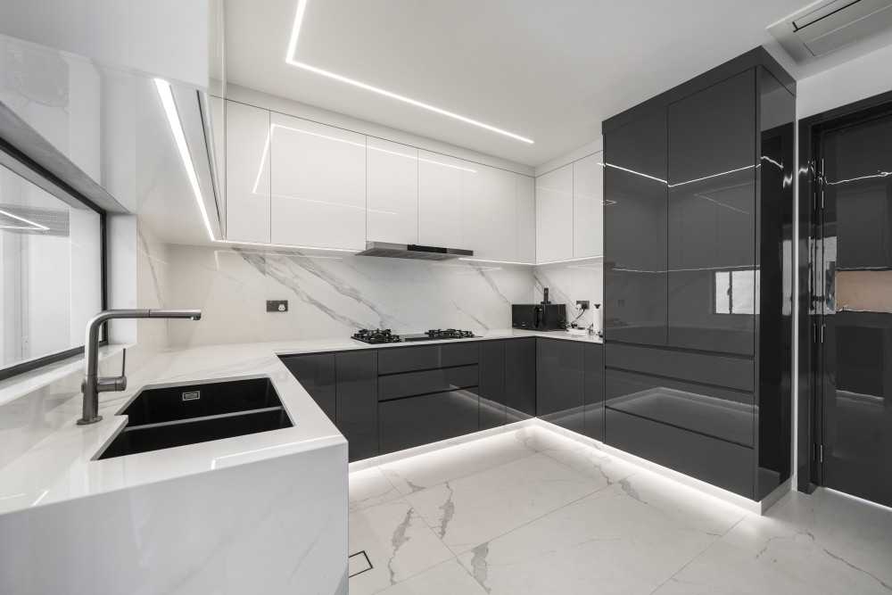 Contemporary Kitchen with Parquet Floor and Granite Floor