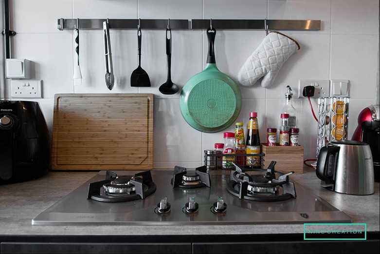 Asian Kitchen with Countertop and Kitchen Backsplash