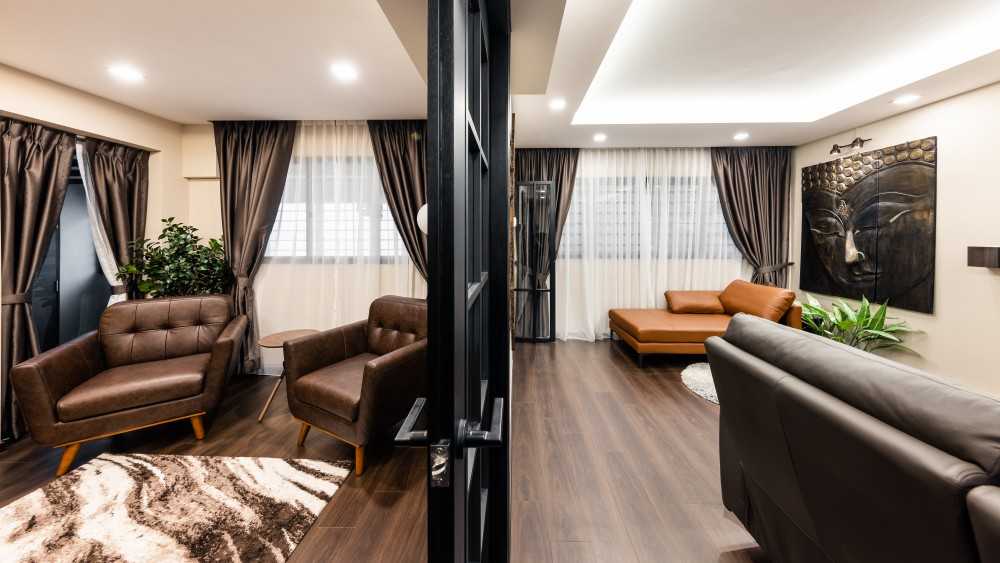 Contemporary Living Room with Vinyl Flooring and Curtain