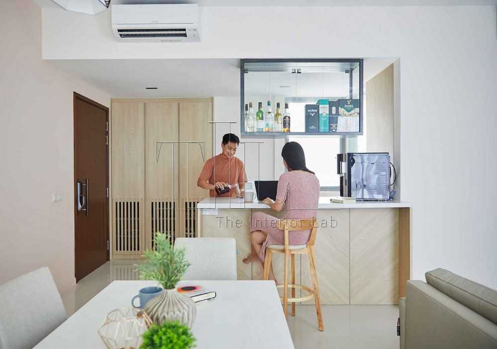 Scandinavian Kitchen with Kitchen Island and Open Kitchen