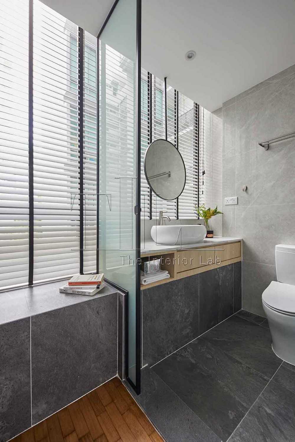 Scandinavian Bathroom with Countertop and Mirror