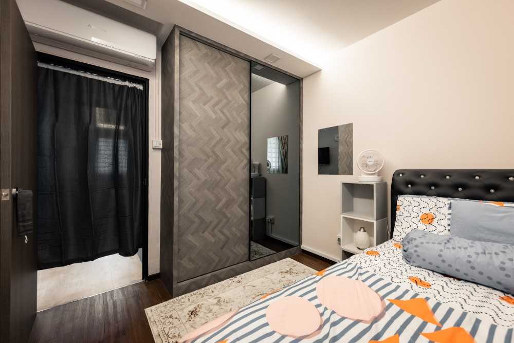 Scandinavian Living Room with Vinyl Flooring and Mirror