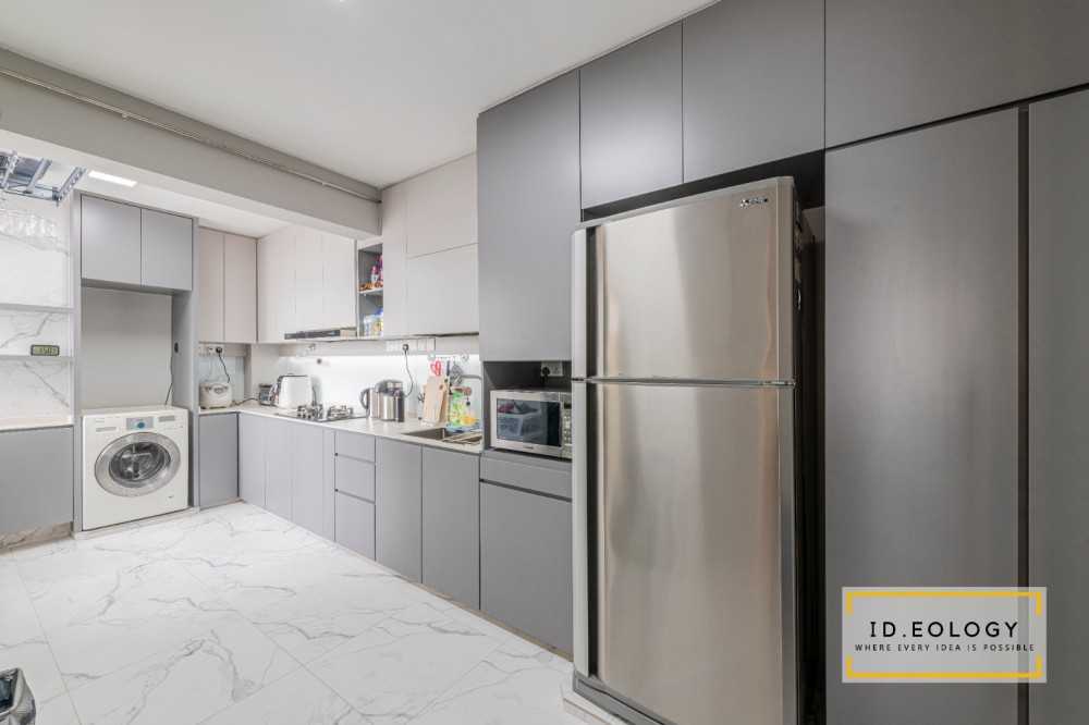Scandinavian Kitchen with Kitchen Window and Kitchen Island