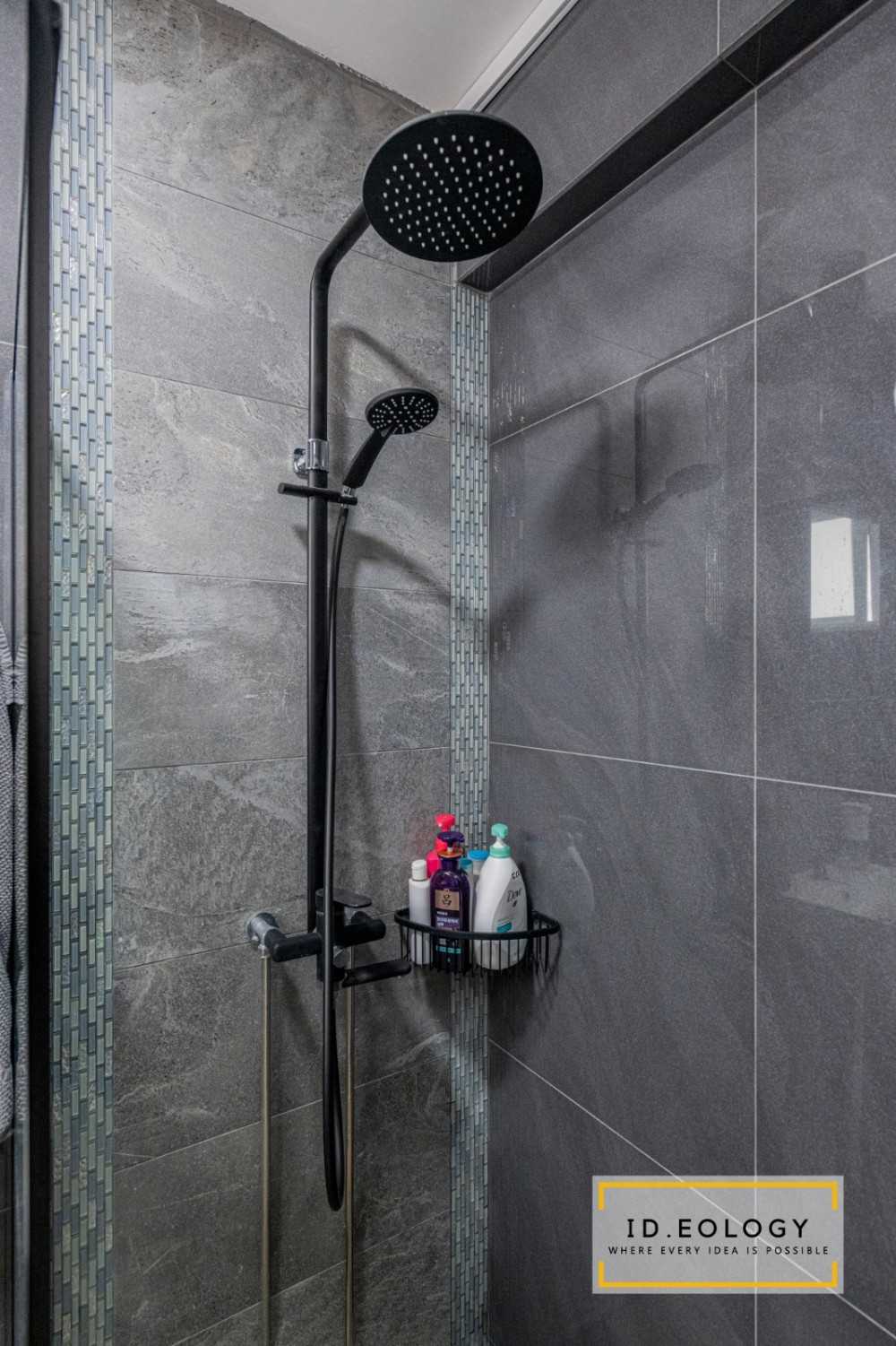 Scandinavian Bathroom with Mirror and Shower Screen