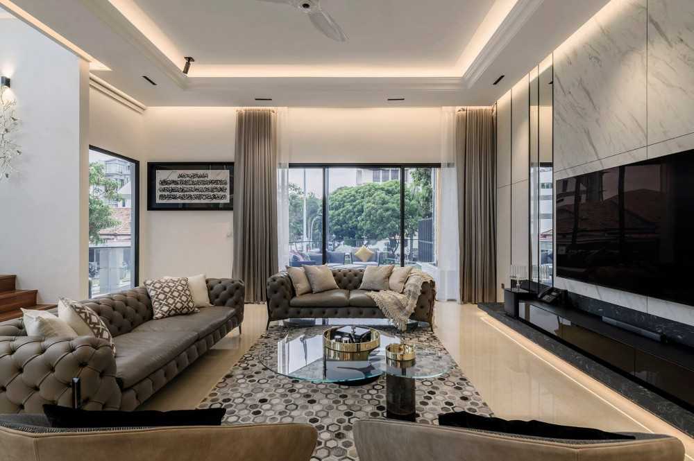Contemporary Living Room with Drop Ceiling and Ceiling Light
