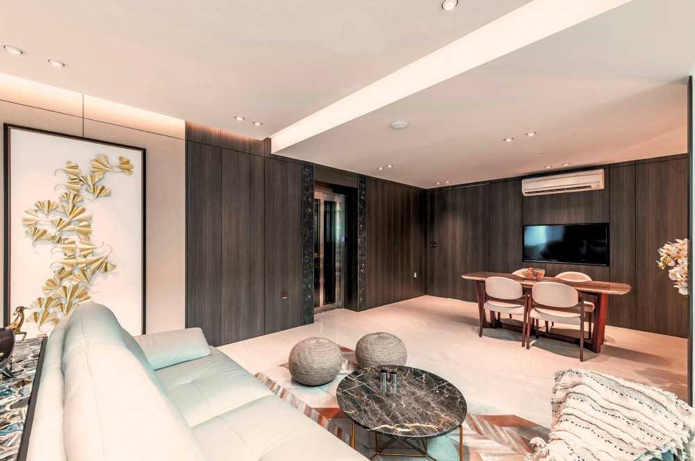 Contemporary Living Room with Sofa and Coffee Table
