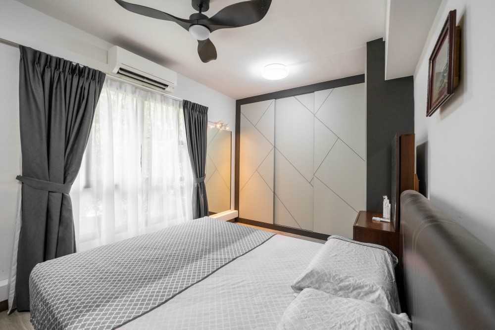 Contemporary Bedroom with Wardrobe and Sliding Wardrobe