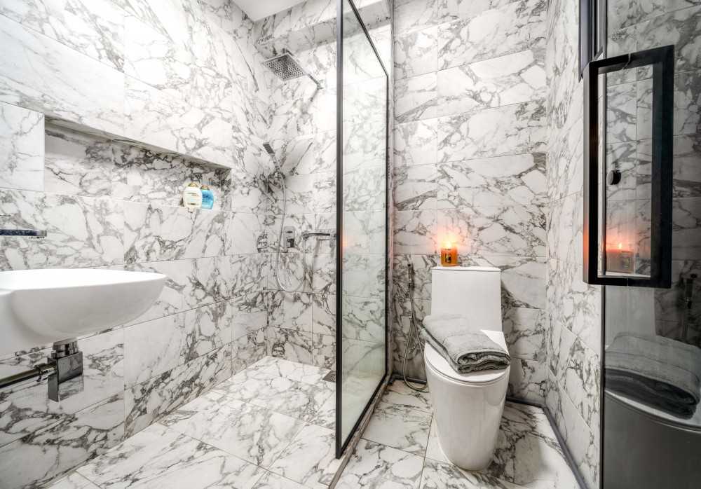 Modern Bathroom with Marble Floor and Flooring