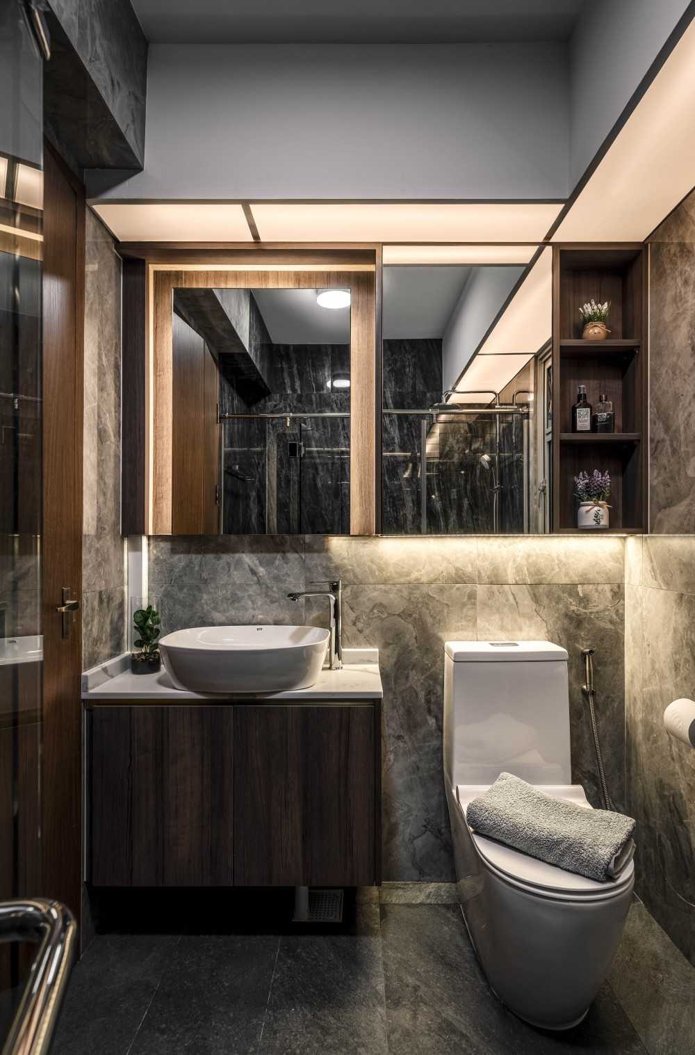 Contemporary Bathroom with Countertop and Mirror