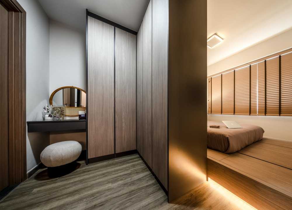 Modern Bedroom with Platform Bed and Closet