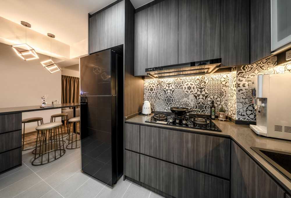 Modern Kitchen with Countertop and Kitchen Accessories