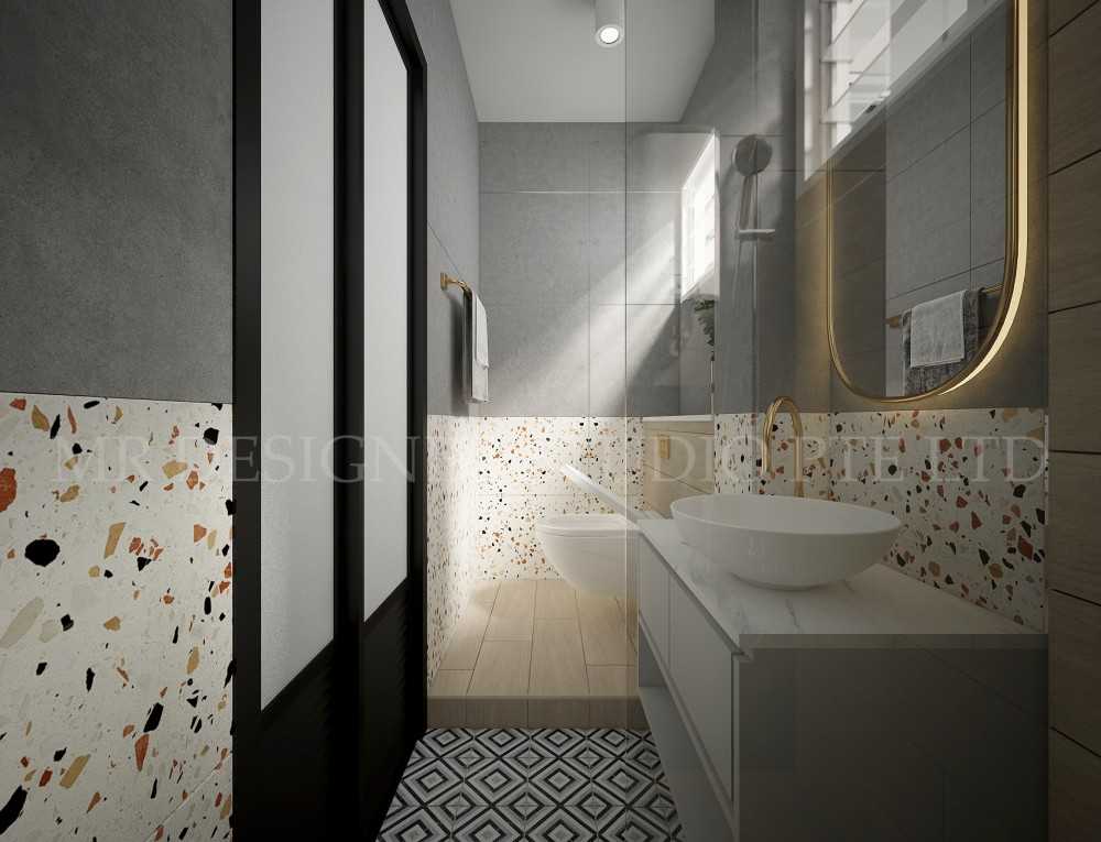 Eclectic Bathroom with Homogeneous Tiles and Herringbone Tiling