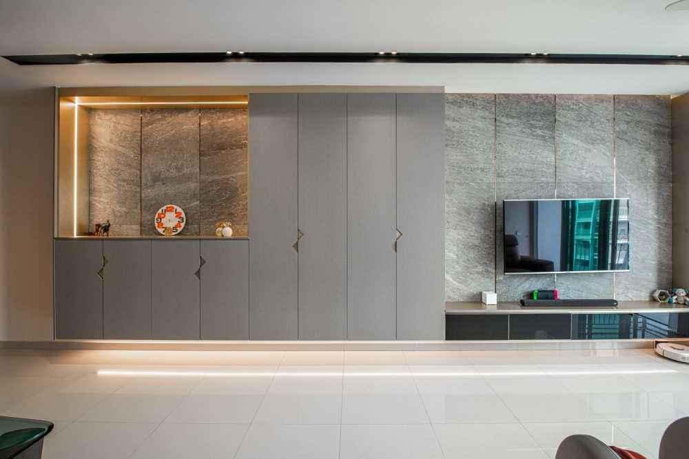 Eclectic Living Room with Countertop and Drop Ceiling