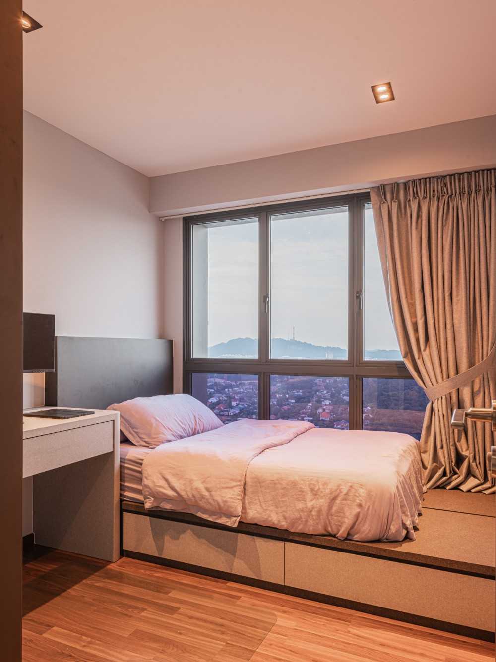 Contemporary Bedroom with Bookshelf and Platform Bed