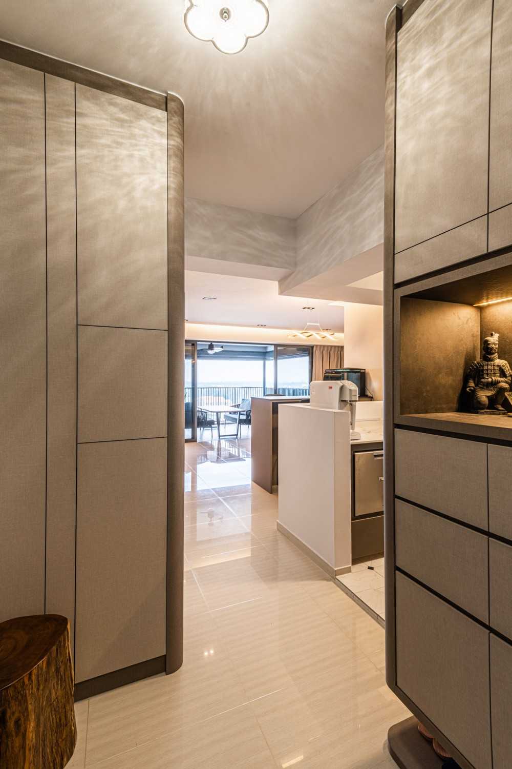Contemporary Entryway with Shoe Rack and Shoe Cabinets