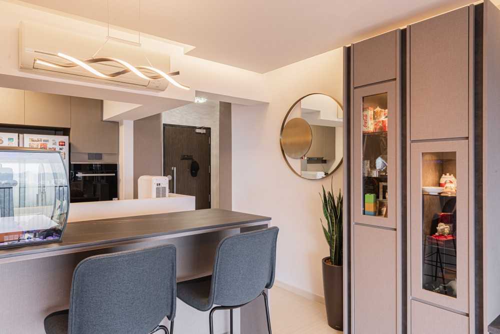 Contemporary Dining Room with Cove Lighting and Drop Ceiling