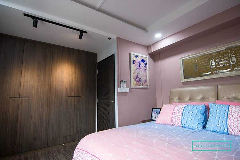 Asian Bedroom with Vinyl Flooring and Wardrobe