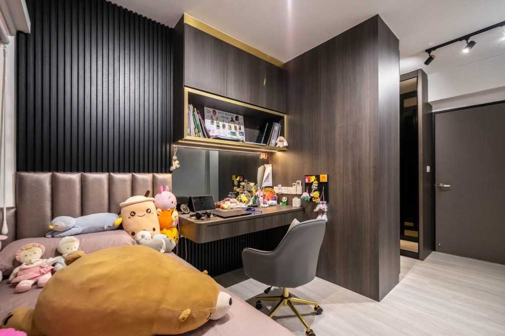 Modern Bedroom with Vinyl Flooring and Wood Flooring