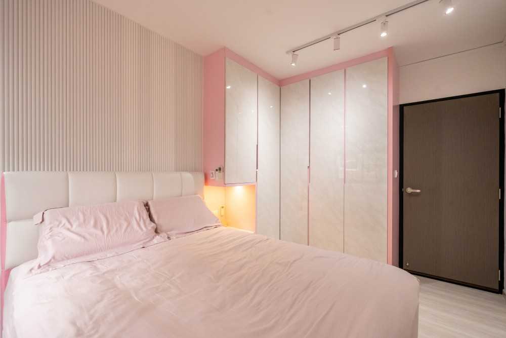 Modern Bedroom with Wardrobe and Built-in Bed
