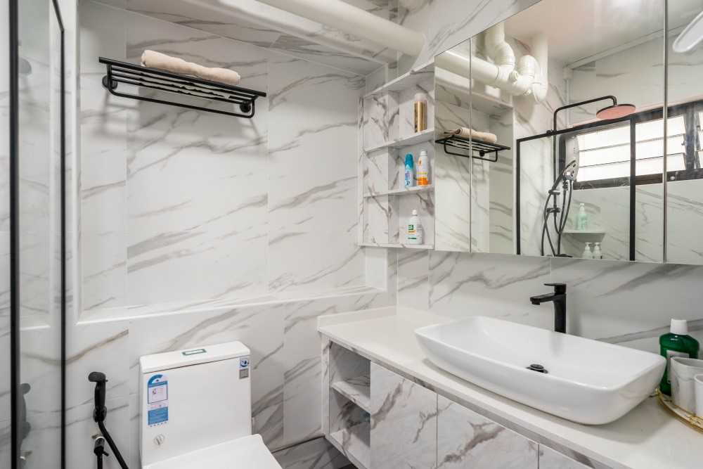 Modern Bathroom with Mirror and Shower Screen