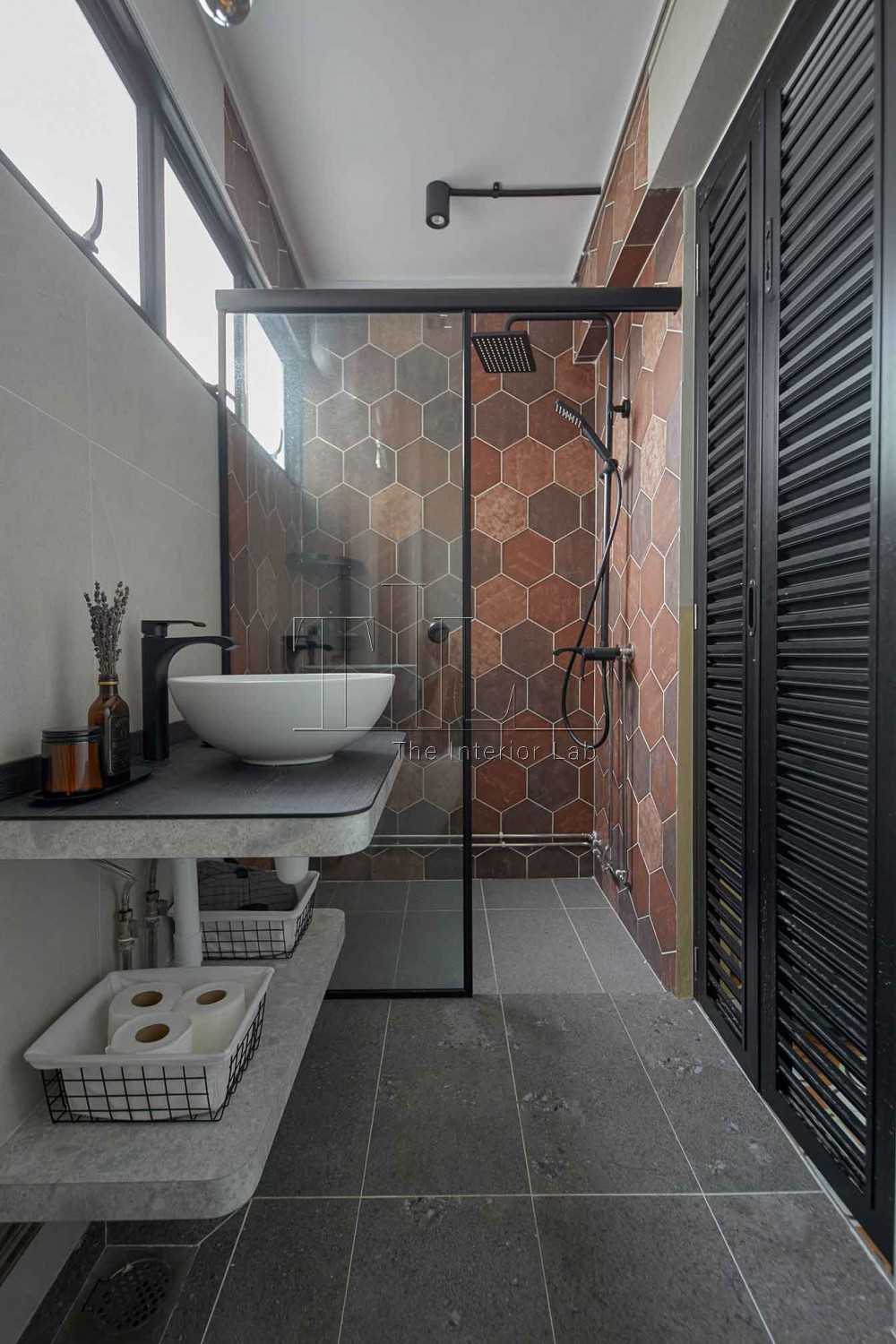 Eclectic Bathroom with Shower Screen and Bathroom Sinks