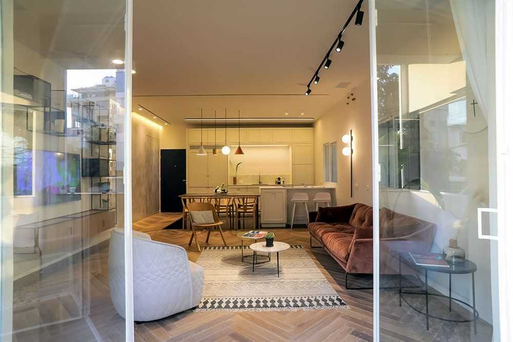 Contemporary Living Room with Sofa and Coffee Table