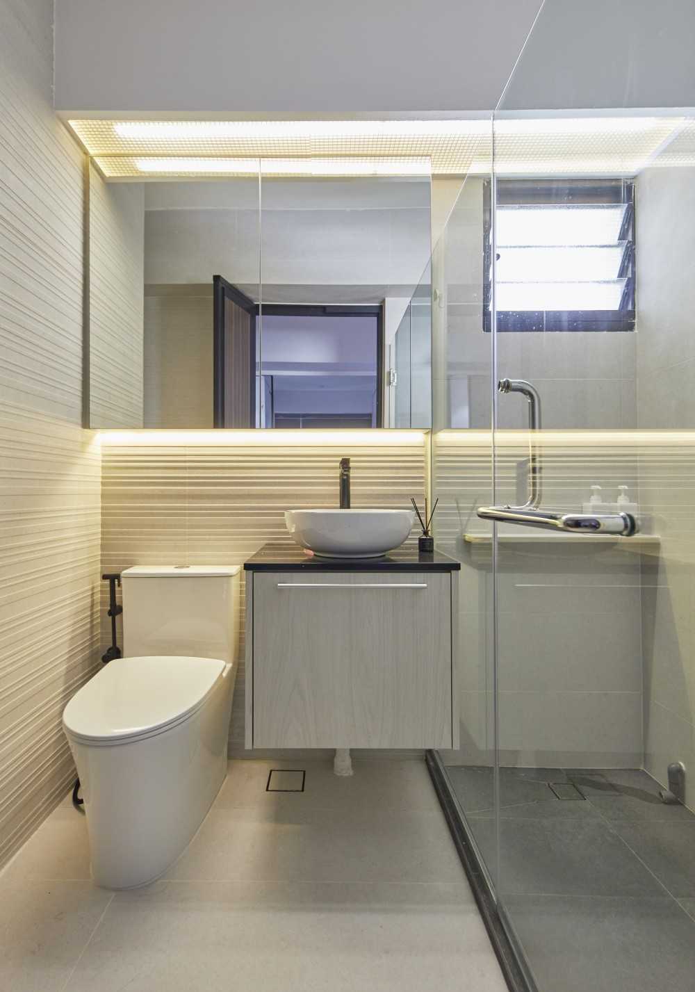 Contemporary Bathroom with Bathroom Storage and Wash Basins