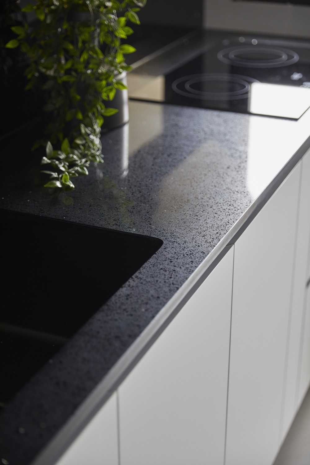 Contemporary Kitchen with Countertop and Homogeneous Tiles