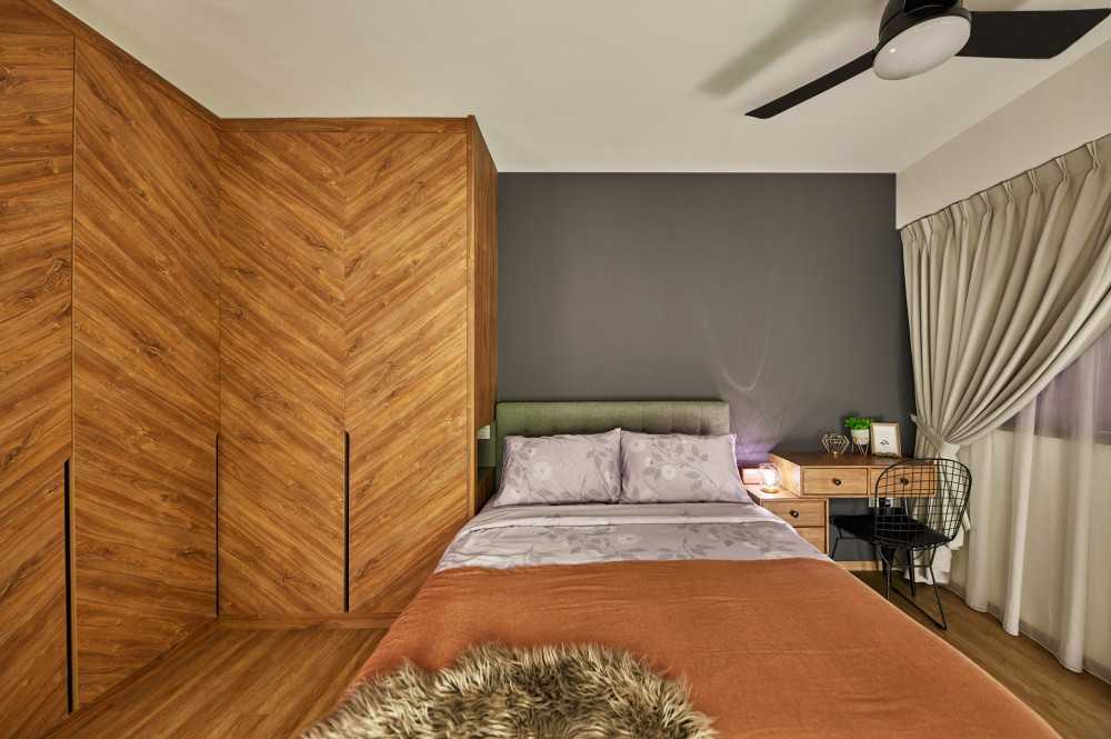 Eclectic Bedroom with Vinyl Flooring and Wardrobe