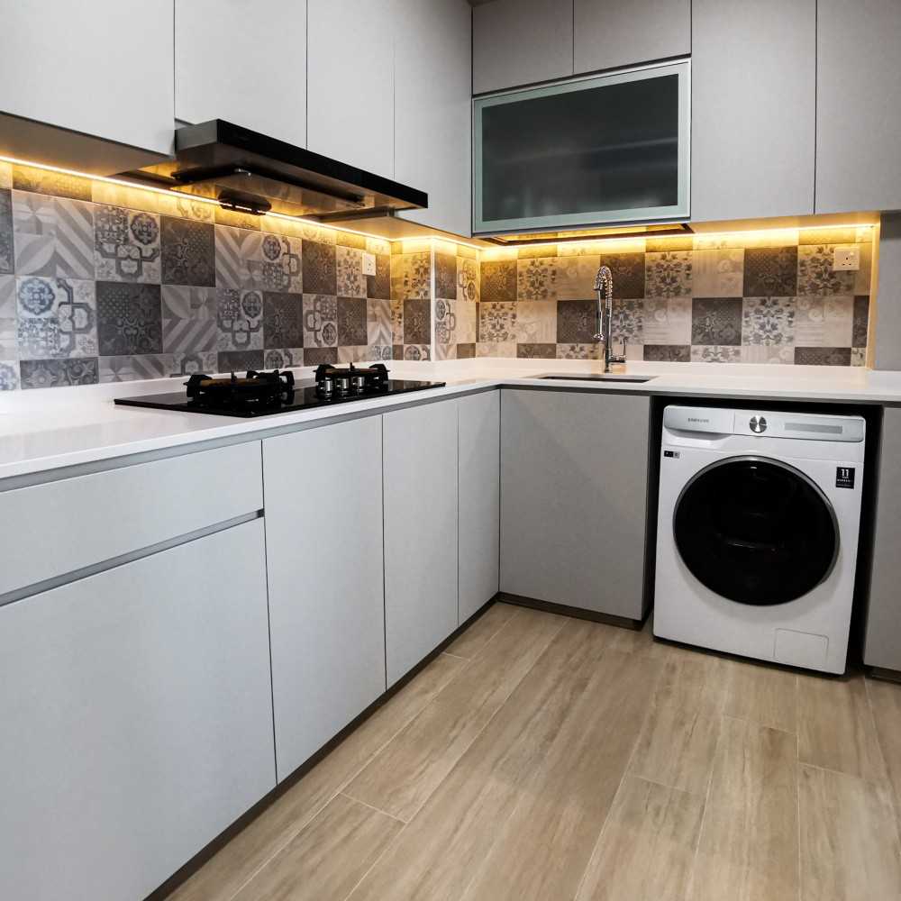 Scandinavian Kitchen with Countertop and Kitchen Backsplash