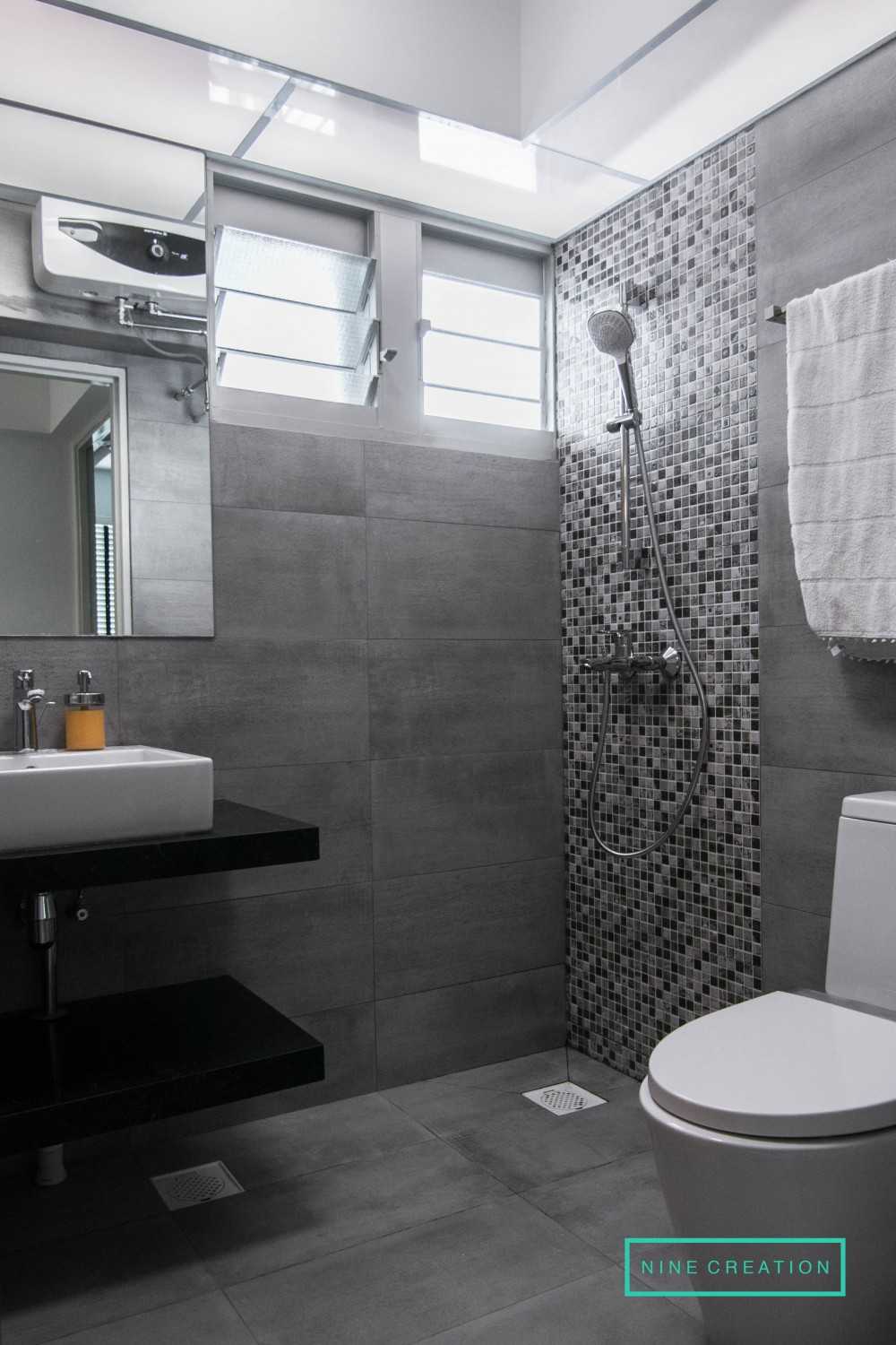 Contemporary Bathroom with Vanity Counter and Mosaic
