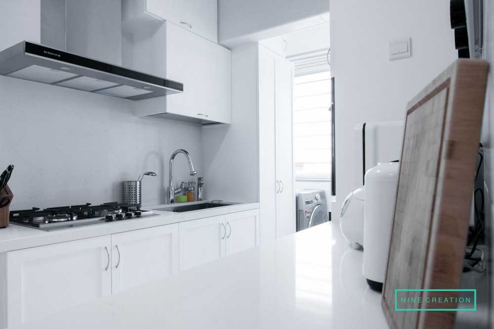 Contemporary Kitchen at 10C Bendemeer Road by 9 Creation Pte Ltd