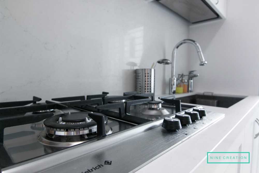 Contemporary Kitchen at 10C Bendemeer Road by 9 Creation Pte Ltd