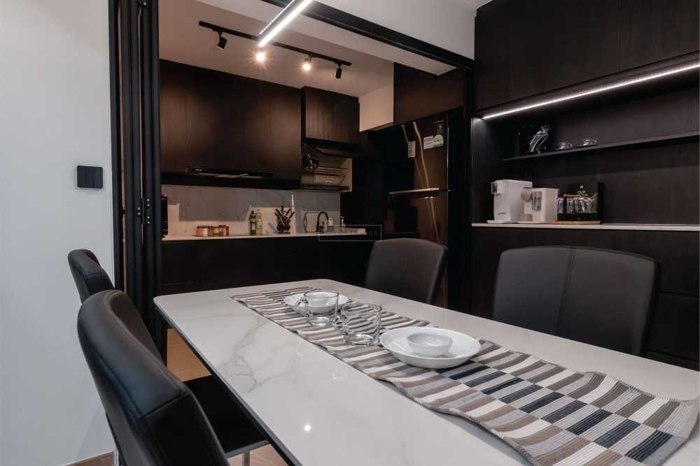 Modern Kitchen with Countertop and Kitchen Tap