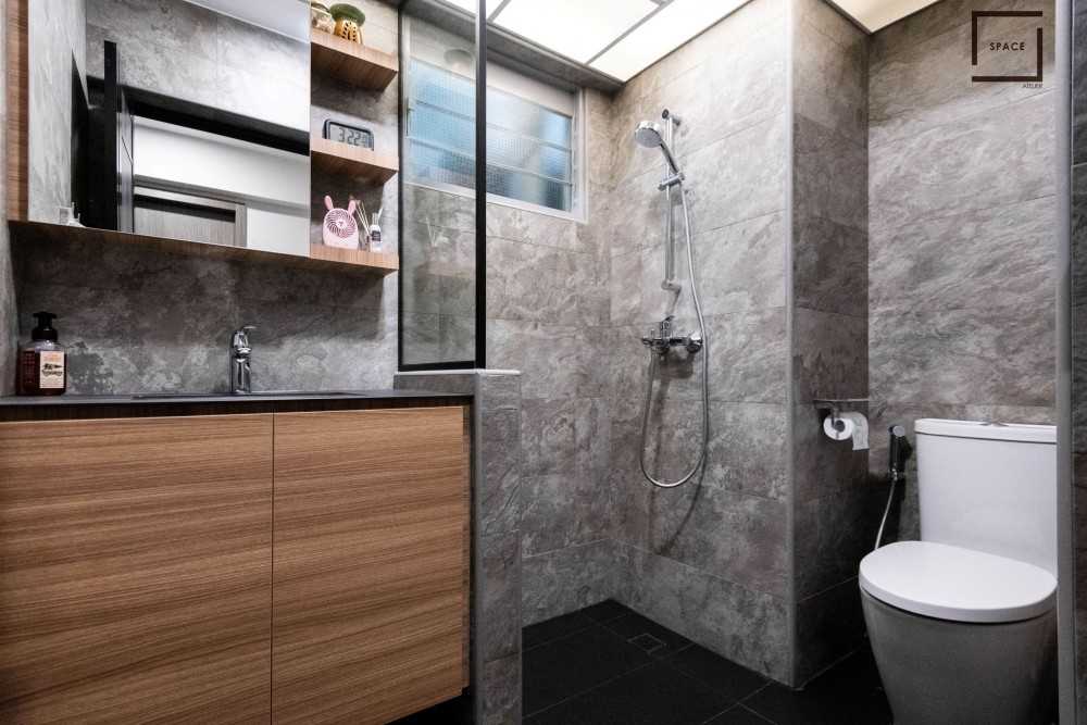 Contemporary Bathroom with Mirror and Shower Screen