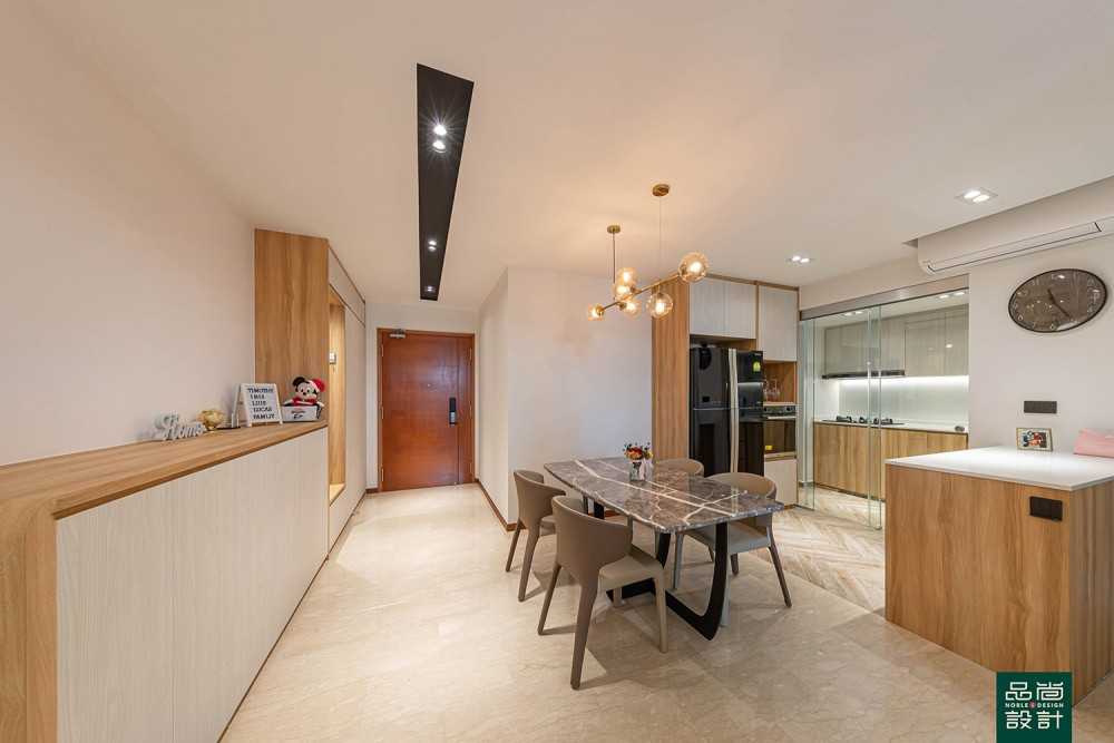 Scandinavian Dining Room with Homogeneous Tiles and Marble Floor